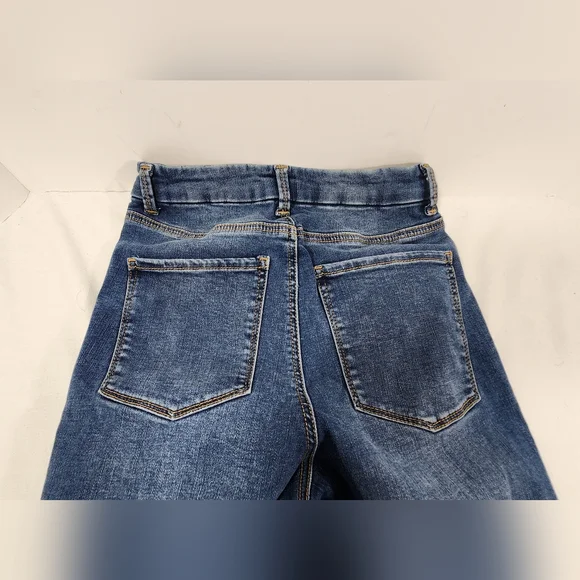 NO BOUNDARIES SUPER HIGH RISE JUNIORS JEANS, SIZE 7, DARK WASH, BLUE - Picture 8 of 13